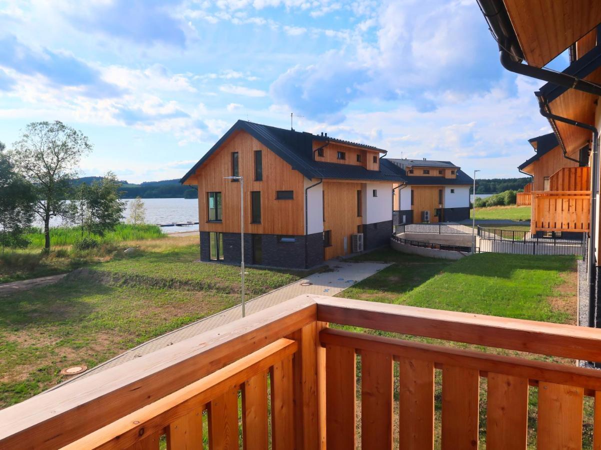 Apartmany - Male Lipno แชร์นาฟ โปชูมาวี ภายนอก รูปภาพ