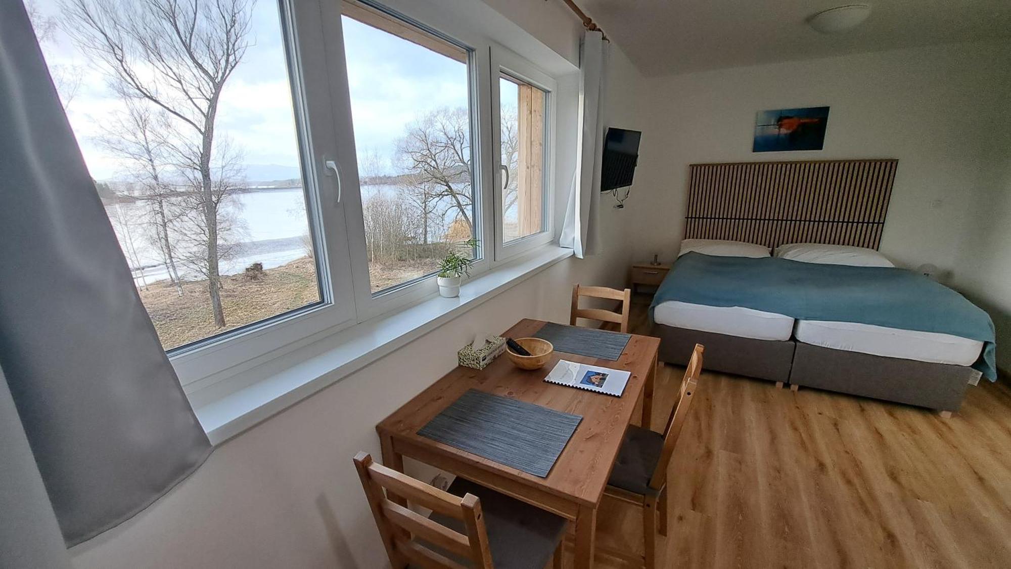 Apartmany - Male Lipno แชร์นาฟ โปชูมาวี ภายนอก รูปภาพ