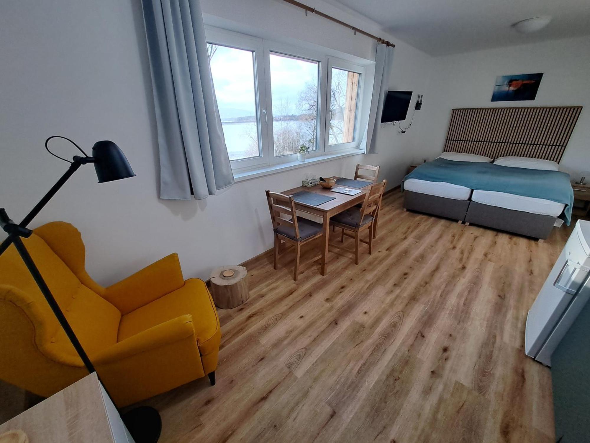 Apartmany - Male Lipno แชร์นาฟ โปชูมาวี ภายนอก รูปภาพ
